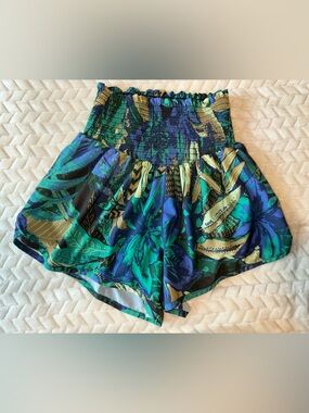 Aerie Offline Smocked Lined Running Tropical Leaves Shorts XS